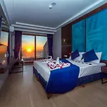 Hotel Lord Marina & Bungalows *