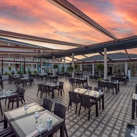 Lord Marina & Bungalows Ξενοδοχείο