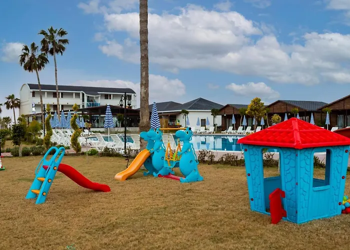 Hotel Lord Marina & Bungalows *