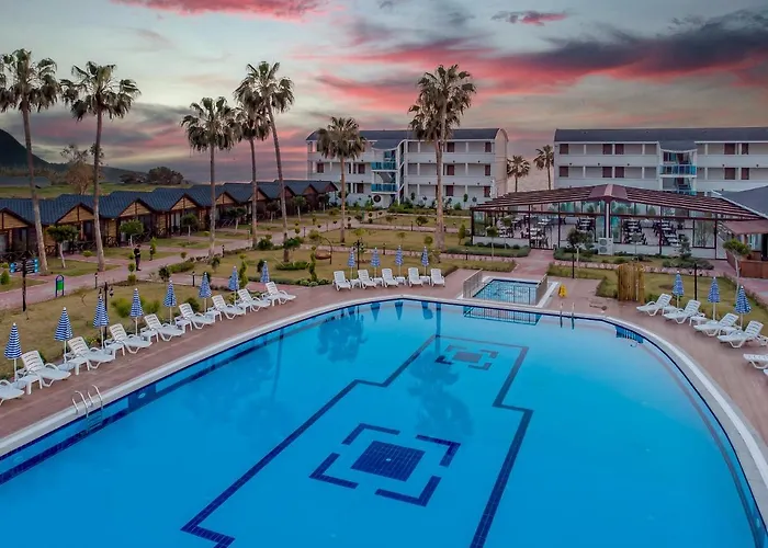 Lord Marina & Bungalows