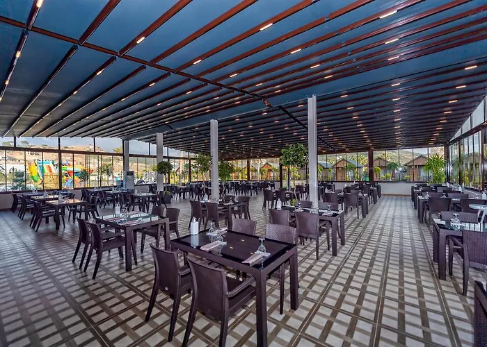 Lord Marina & Bungalows Hotel *